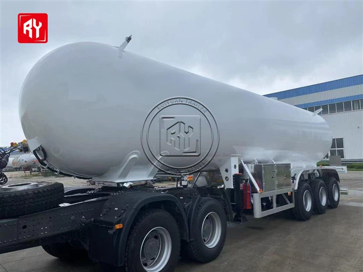 3 Axle 60-cubic-meter LPG (liquefied Petroleum Gas) Semi-trailer